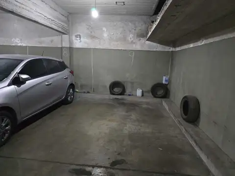 VENTA DE COCHERA EN VILLA URQUIZA