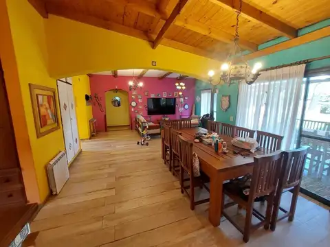 Casa en Venta en Loma Verde, USD 205.000