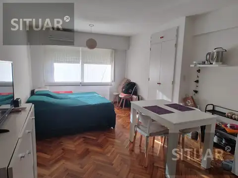 Maipú 200