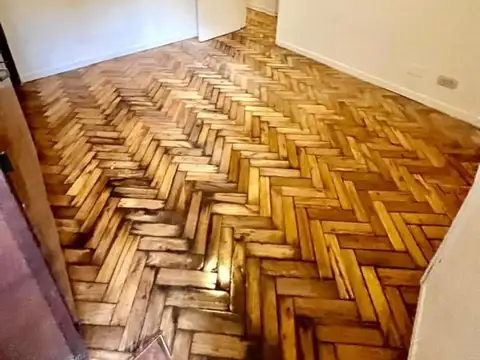 EXCELENTE SEMIPISO FRENTE, BALCON, LAVADERO, BAJAS EXPENSAS