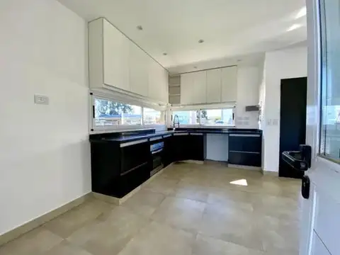 Casa en Venta en San Sebastián, USD 226.900
