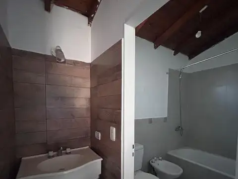 Departamento en Alquiler con 1 cocheras