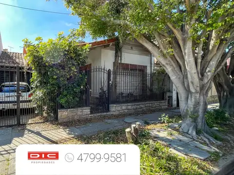 Chalet 2 dormitorios Venta - Olivos-Roche