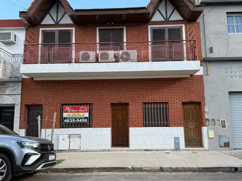 PH de 2 ambientes al frente en Mataderos – Sin expensas