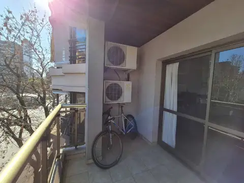 Depto Tipo Casa 2 ambientes con 1 baño