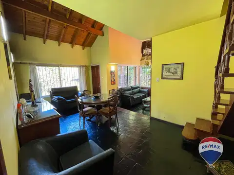 Casa en Venta con 1 cochera