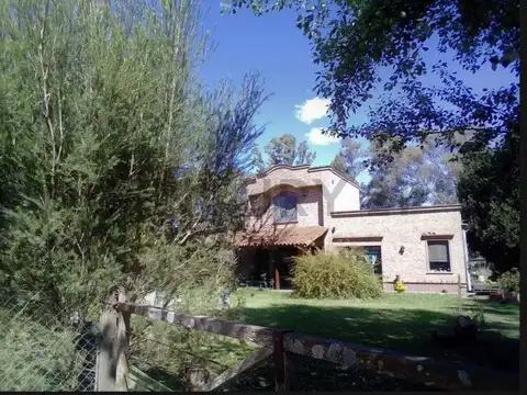 VENTA-Exclusiva Chacra de Diseño en Chacras del Molino – Lujo Natural sobre 3500 m²