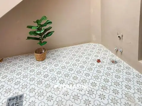 Depto Tipo Casa en Venta con 1 cocheras