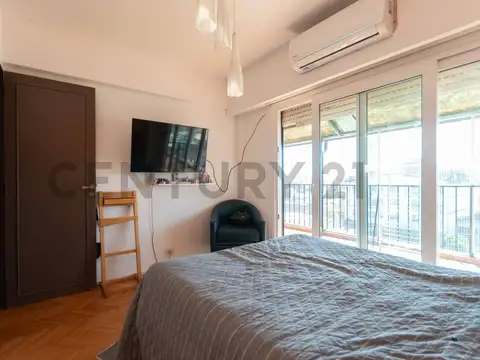 Venta departamento 4 ambientes con balcón aterrazado y vista abierta en Villa Ge