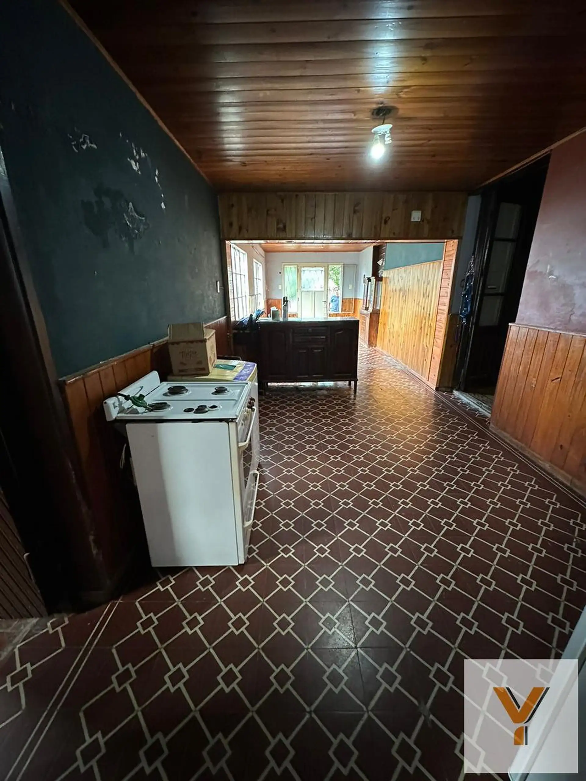 Casa 3 dorm, 60 m² cubiertos + patio y parrilla — Balcarce, terreno 440 m²