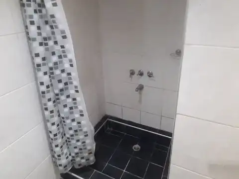 ALQUILER DEPARTAMENTO 2 AMBIENTES C/ BALCÓN BERNAL