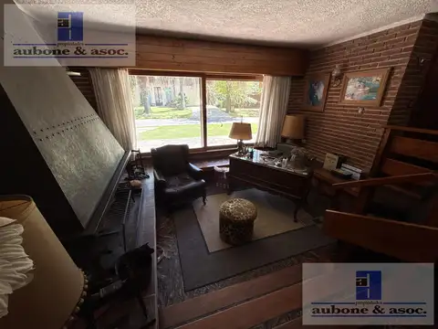 Casa en Venta con 5 cocheras