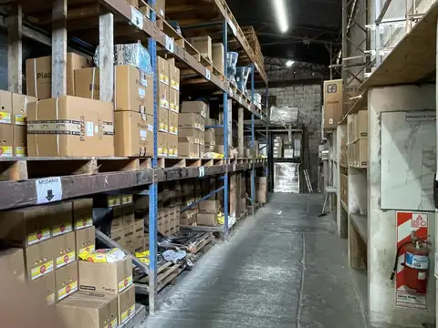 Galpón a pocos mts de panamericana en Don Torcuato