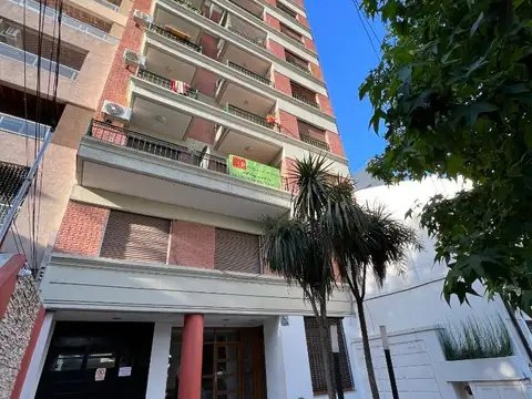 Alquiler, dpto. 2 amb, amplio, frente, Lanusita. Con baulera