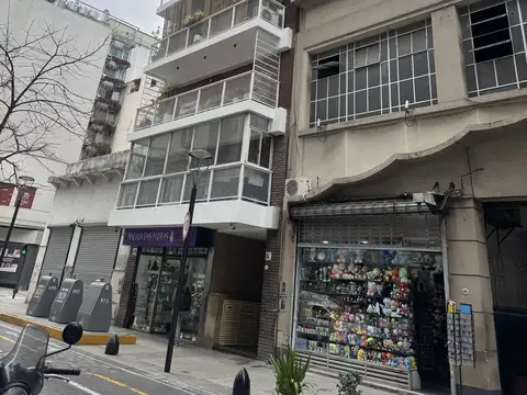 Suipacha 900, Piso 1