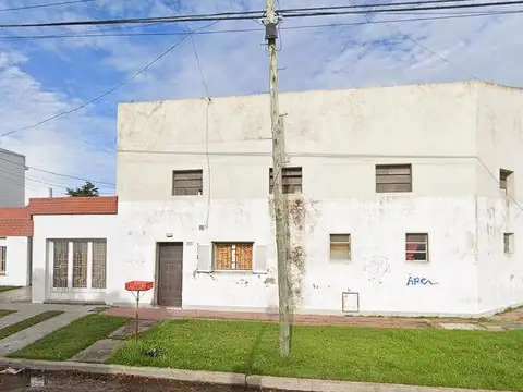 Galpón en villa primera 