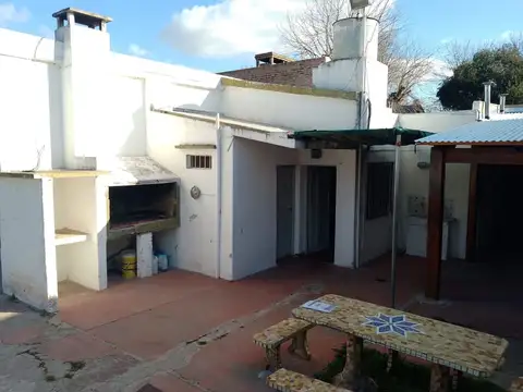 ALQUILER DE CASA DE 2 DORMITORIO EN FUNES