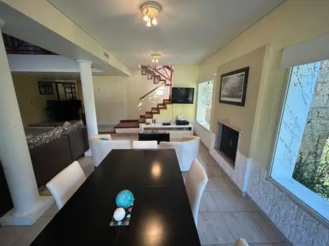 Casa en Abril Club De Campo