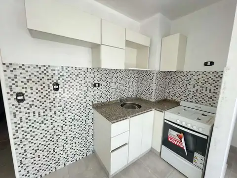 Departamento en Alquiler en Moron, $ 550.000