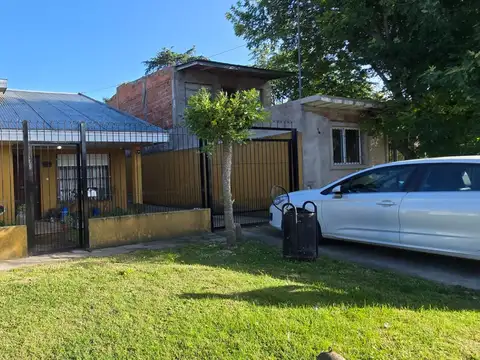 OPORTUNIDAD CASA EN BARRIO LOS TILOS