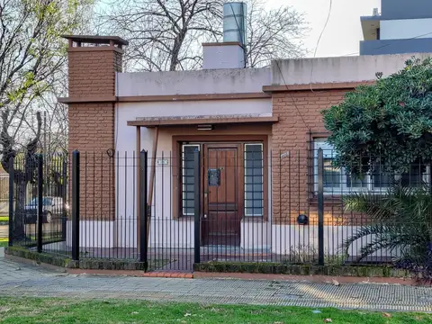 Casa 3 amb con patio - San Antonio de Padua