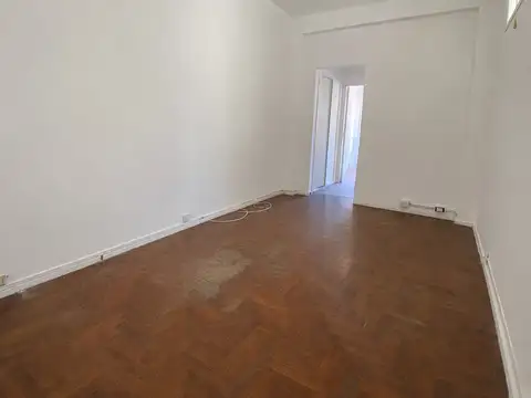 Defensa 400, Piso 4º