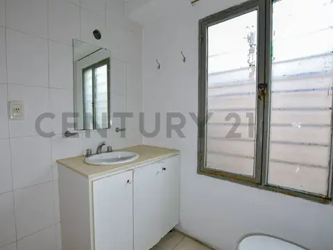 Departamento en venta en La Plata de 2 dormitorios y baulera