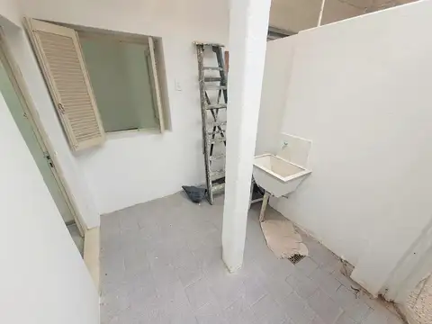 Depto Tipo Casa en Alquiler 50 años