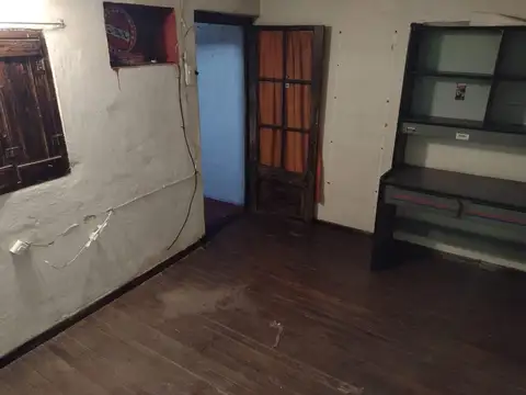 Local con deposito en Caballito en alquiler
