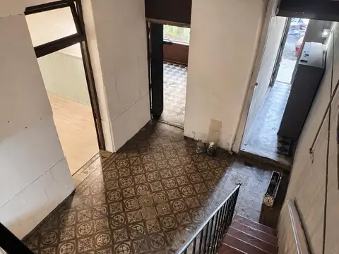 Local con deposito en Caballito en alquiler