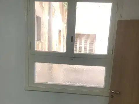 Av Patricios 1500, Piso 1