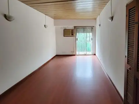 Avenida Juan Bautista Alberdi 1200