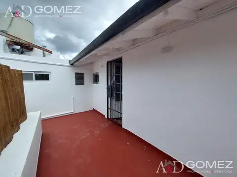 Depto Tipo Casa en Alquiler de 3 ambientes