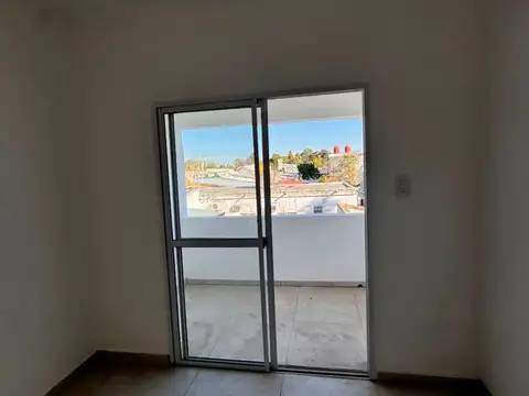 DEPARTAMENTO EN ALQUILER ZONA COSTANERA, GOYA