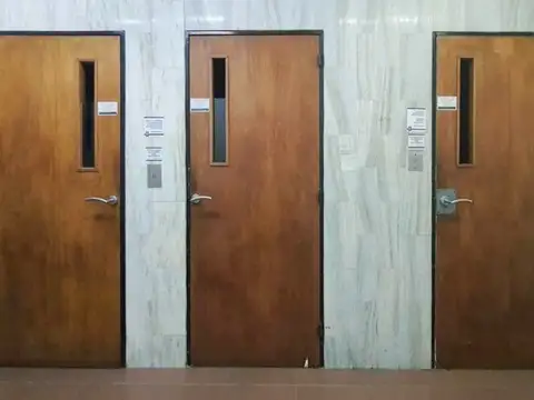 Oficina 191 m² con cochera en el mismo piso – Corrientes 861