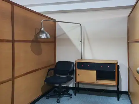 Oficina 191 m² con cochera en el mismo piso – Corrientes 861