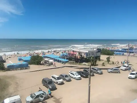 Venta dto 2/3 amb frente al mar c/ cochera