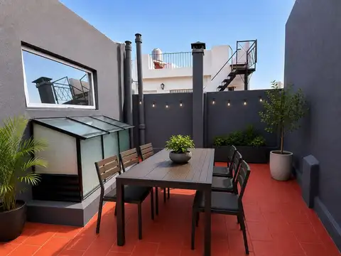 Depto Tipo Casa en Alquiler de 2 ambientes