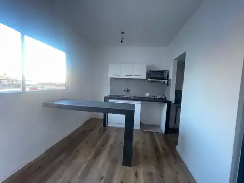 Depto Tipo Casa en Alquiler en Mataderos, $ 700.000