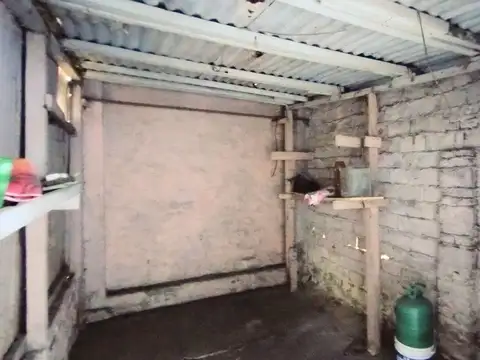 Casa 3 ambientes con 1 baño