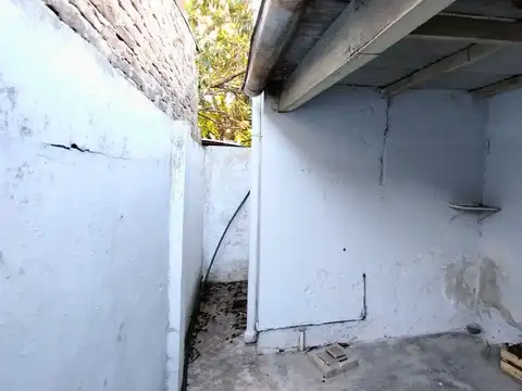 Húsares villa Tesei 300