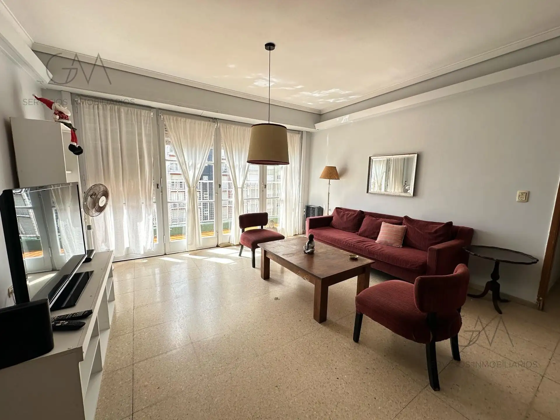 Depto 5 amb amoblado, 145m² en Colón y Alsina