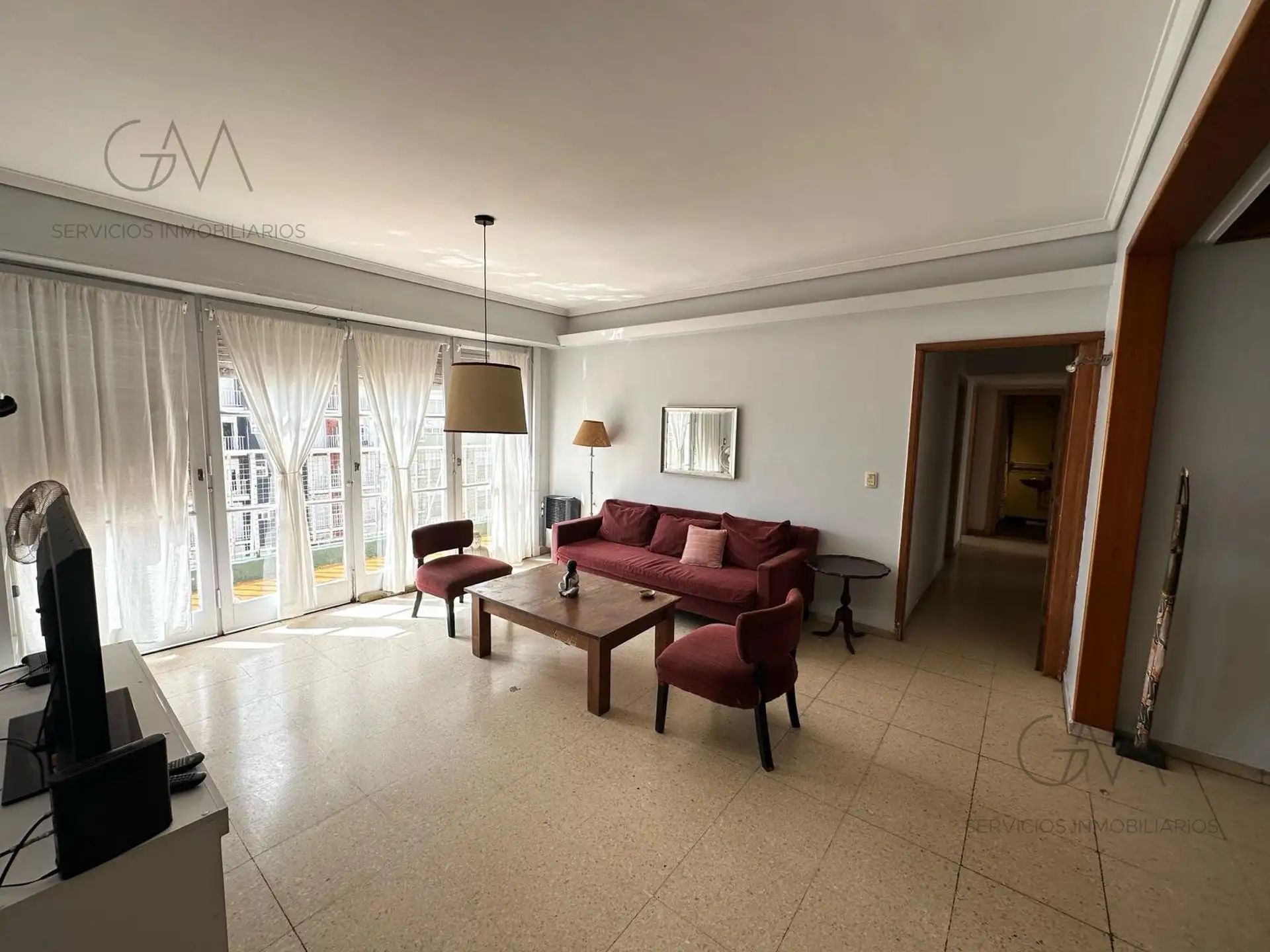 Depto 5 amb amoblado, 145m² con balcón — Plaza Colón