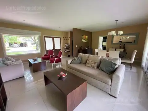 Casa en Venta en San Isidro Labrador, USD 380.000