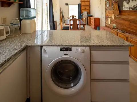 CASA EN VENTA ROLDAN 1 DOMRITORIO PILETA PERMUTA