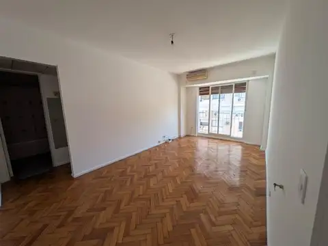 2 ambientes super luminoso Maipu 700