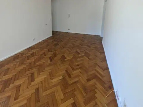 Departamento en Alquiler en Microcentro, $ 590.000