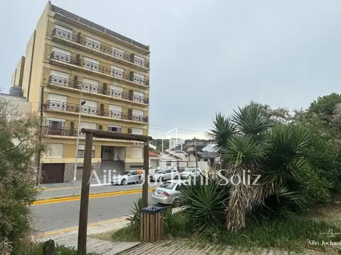 MONOAMBIENTE FRENTE AL MAR EN LA LUCILA DEL MAR EN VENTA