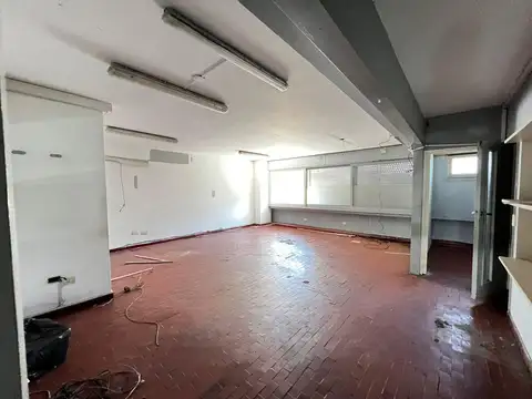 Galpon en Venta 40  mts Fondo