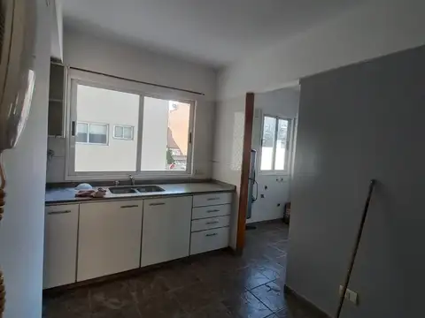 Departamento en Alquiler en Villa Pueyrredon, $ 800.000